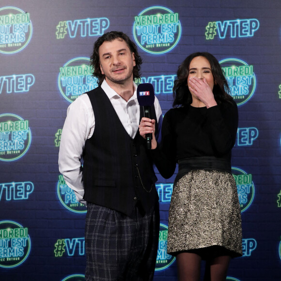 Exclusif - Michael Youn, Amelle Chahbi - Backstage - Enregistrement des 10 ans de l'émission "Vendredi tout est permis (VTEP)", présentée par Arthur Essebag et diffusée le 29 janvier sur TF1 © Jacovides-Moreau / Bestimage