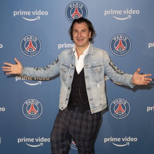 Michaël Youn - Photocall de l'avant-première de la deuxième saison de sa série documentaire Amazon Exclusive : "PSG Ô Ville Lumière, 50 ans de légende" au Parc des Princes le 9 septembre 2021 © Cyril Moreau / Bestimage 