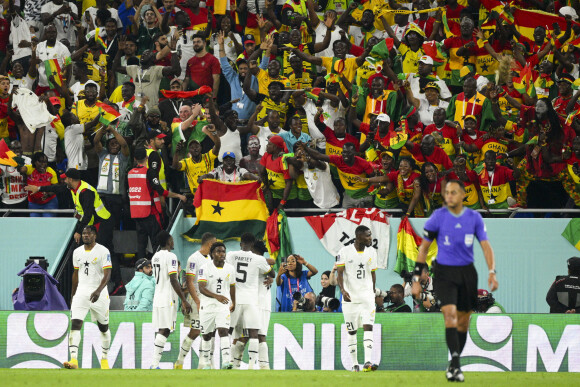 Joie des joueurs du Ghana apres le but de Andre Ayew lors du match de football du groupe H opposant le Portugal au Ghana lors de coupe de Monde au stade à Doha au Qatar. © Jean-Baptiste Autissier/Panoramic/Bestimage