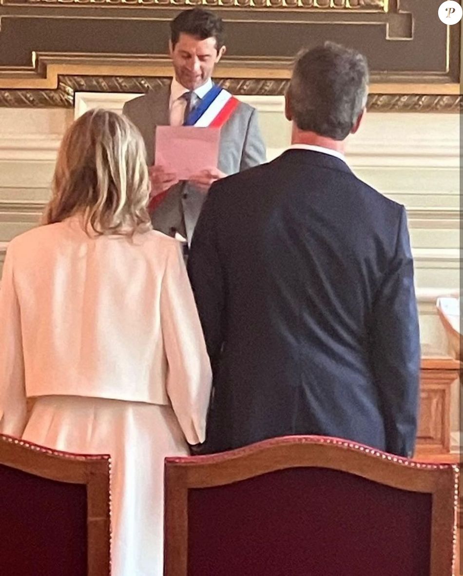 Mariage De Karin Viard Et Manuel Herrero à Paris Juin 2022 Photo Partagée Par Le Marié Sur 