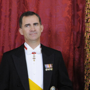 La princesse Letizia, le prince Felipe, la reine Sofia d'Espagne, le roi Juan Carlos Ier d'Espagne - La famille royale d'Espagne reçoit le président du Mexique Enrique Pena Nieto et sa femme Angelica Rivera lors d'un dîner de gala au Palais Royal à Madrid, le 9 juin 2014.