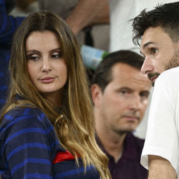 Hugo Lloris et sa femme Marine Lloris en tribunes lors du match du groupe D opposant la France au Danemark lors de coupe de Monde au stade 974 à Doha au Qatar, le 26 novembre 2022. © Jean-Baptiste Autissier/Panoramic/Bestimage