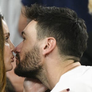 Hugo Lloris et sa femme Marine Lloris en tribunes lors du match du groupe D opposant la France au Danemark lors de coupe de Monde au stade 974 à Doha au Qatar, le 26 novembre 2022. © Jean-Baptiste Autissier/Panoramic/Bestimage