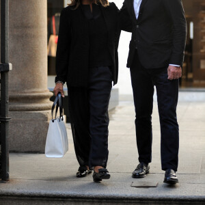 Tina Turner et son mari Erwin Bach sortent d'une boutique Armani à Milan, le 6 juin 2016. 