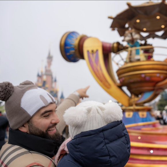 Kendji Girac et sa fille Eva sur Instagram. Le 16 décembre 2022.