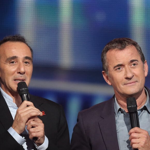 Exclusif - Elie Semoun et Christophe Dechavanne - Enregistrement de l'émission "Alors on chante" au palais des sports à Paris, qui sera diffusée le 28 novembre 2014 en Prime Time sur TF1, à l'occasion des 20 ans du Sidaction et de la sortie de l'album "Kiss & Love"