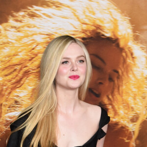 Elle Fanning à la première du film "Babylon" à Los Angeles, le 15 décembre 2022. 