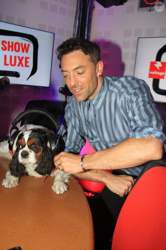 Exclusif - Maxime Dereymez et son chien - People lors de l'enregistrement de l'émission "Le Show de Luxe" sur la Radio Voltage à Paris. Le 28 mai 2019 