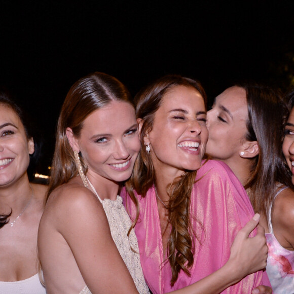 Exclusif - Valérie Bègue (miss France 2008), Amandine Petit (miss France 2021), Malika Ménard (miss France 2010), Marine Lorphelin (miss France 2013), Flora Coquerel (miss France 2014) lors de l'anniversaire de Malika Ménard (miss France 2010) qui fête ses 34 ans au club Barbanegra à Paris le 20 juillet 2021. A noter, les invités de la soirée ne portent pas de masque. © Rachid Bellak / Bestimage