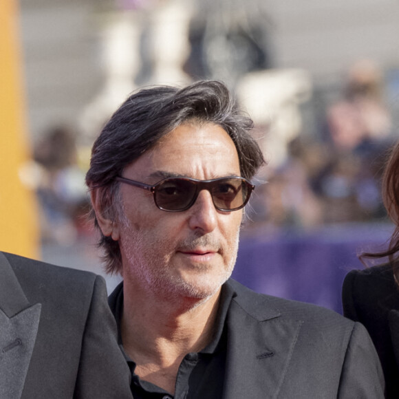 Ben Attal, Yvan Attal et Charlotte Gainsbourg ( présidente du jury) - Première du film "Les choses humaines" lors de la 47éme édition du Festival du Cinéma Américain de Deauville le 11 septembre 2021. © Olivier Borde / Bestimage