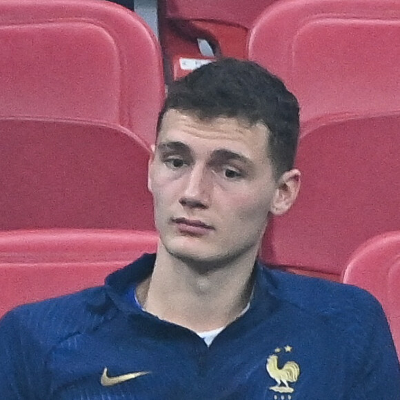 Benjamin Pavard - People et joueurs en famille dans les tribunes lors du match de demi-finale "France - Maroc" lors de la Coupe du Monde 2022 au Qatar (FIFA World Cup Qatar 2022) le 14 décembre 2022. © Philippe Perusseau / Bestimage