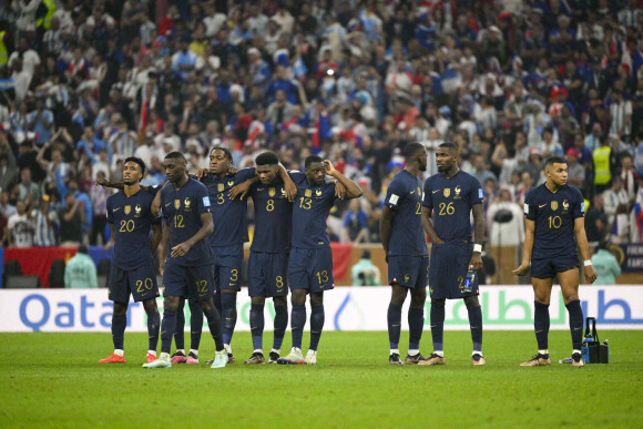 Déception des joueurs de l equipe de France pendant la seance de tris au but - Match "France - Argentine" en finale de la Coupe du Monde au Qatar.