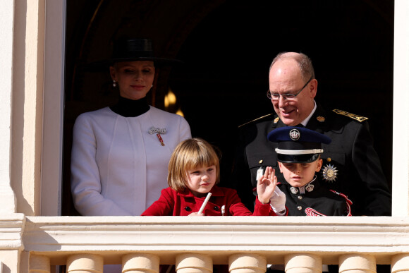 La princesse Charlène de Monaco, Le prince Albert II de Monaco, Le prince Jacques de Monaco, marquis des Baux, La princesse Gabriella de Monaco, comtesse de Carladès lors de la Fête Nationale de la principauté de Monaco, le 19 novembre 2022. © Claudia Albuquerque/Bestimage 