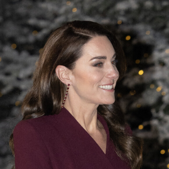 Catherine (Kate) Middleton, princesse de Galles - La famille royale à la sortie de la messe "Together at Christmas" à l'Abbaye de Westminster le 15 décembre 2022. 