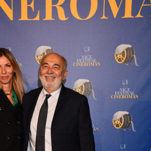 Gérard Jugnot et sa femme Patricia Campi lors de la quatrième soirée de la 3ème édition du Festival Cinéroman à Nice, France, le 23 octobre 2021. © Bruno Bebert/Bestimage 