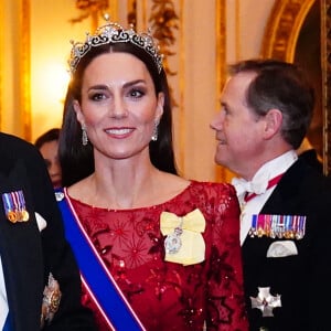 Catherine Kate Middleton, princesse de Galles - La famille royale d'Angleterre lors de la réception des corps diplômatiques au palais de Buckingham à Londres le 6 décembre 2022.