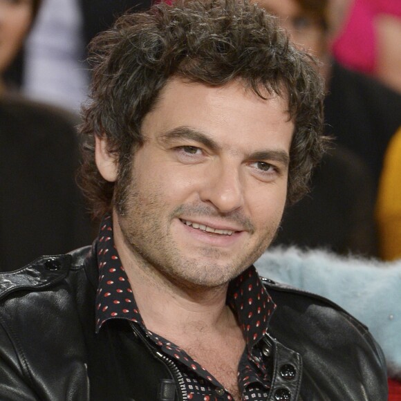 Le chanteur M (Matthieu Chedid) - Enregistrement de l'emission "Vivement Dimanche" a Paris le 26 novembre 2013. L'emission sera diffusee le 1er decembre.
