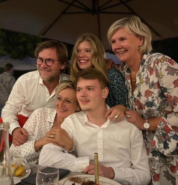 Laurent Romejko avec ses enfants Mathilde et Louis, ainsi que sa femme Sylvie