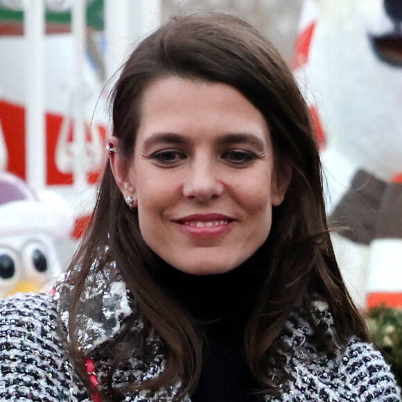 Charlotte Casiraghi lors de l'inauguration du marché de Noël à Monaco. Le 2 décembre 2022. © Claudia Albuquerque / Bestimage 