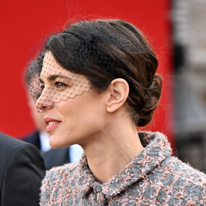 Charlotte Casiraghi - La famille princière rejoint le palais à pied après la messe lors de la Fête Nationale de la principauté de Monaco le 19 novembre 2022. © Dominique Jacovides / Bruno Bebert / Bestimage