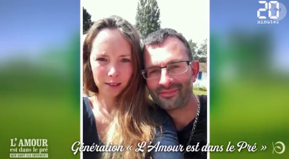 Julien, ex-agriculteur de "L'amour est dans le pré" saison 3 en 2008, présente sa femme Floriane et leurs enfants Axel (7 ans et demi) et Lina (5 ans et demi) le 19 août sur M6.