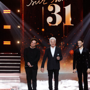 Exclusif - Giancarlo Schiaretti, Daniel Lavoie, Angelo del Vecchio chantent "Belle (Notre Dame de Paris)" - Enregistrement de l'émission "M6 sur son 31", présentée par E.Gossuin et diffusée le 31 décembre sur M6 © Christophe Clovis / Bestimage