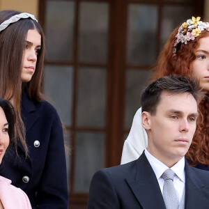 Louis Ducruet et sa femme Marie Chevallier - La famille princière de Monaco dans la cour du palais lors de la Fête Nationale de la principauté de Monaco le 19 novembre 2022. © Dominique Jacovides / Bruno Bebert / Bestimage 