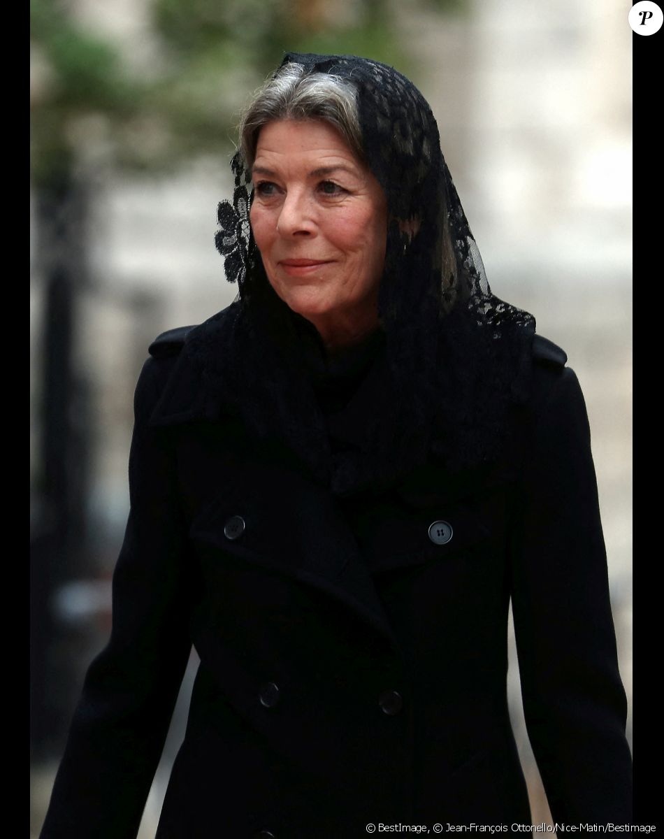 La princesse Caroline de Hanovre - Arrivées aux obsèques de l'ancien archevêque de la principauté de Monaco, Bernard Barsi en la cathédrale de Monaco le 4 janvier 2023. © Jean-François Ottonello/Nice-Matin/Bestimage