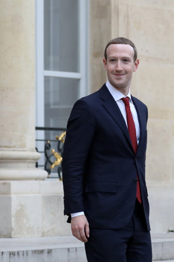 Le président de la république a reçu Mark Zuckerberg, président-directeur général de Facebook au palais de l'Elysée, Paris, France.© Stéphane Lemouton / Bestimage
