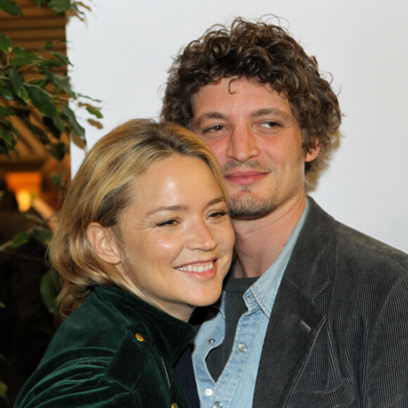 Virginie Efira et son compagnon Niels Schneider - Première du film "Un amour impossible" lors du festival du film français à Athènes en Grèce le 6 avril 2019.