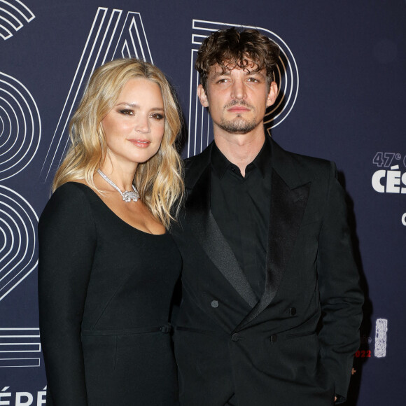 Virginie Efira et son compagnon Niels Schneider (en YSL) - Photocall de la 47ème édition de la cérémonie des César à l'Olympia à Paris, le 25 février 2022. © Borde-Jacovides/Bestimage 