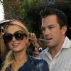 Paris Hilton et son petit ami Doug Reinhartd célèbrent les 29 ans de Paris au restaurant Ivy après une séance shopping au Maxfield à West Hollywood le 17 février 2010
