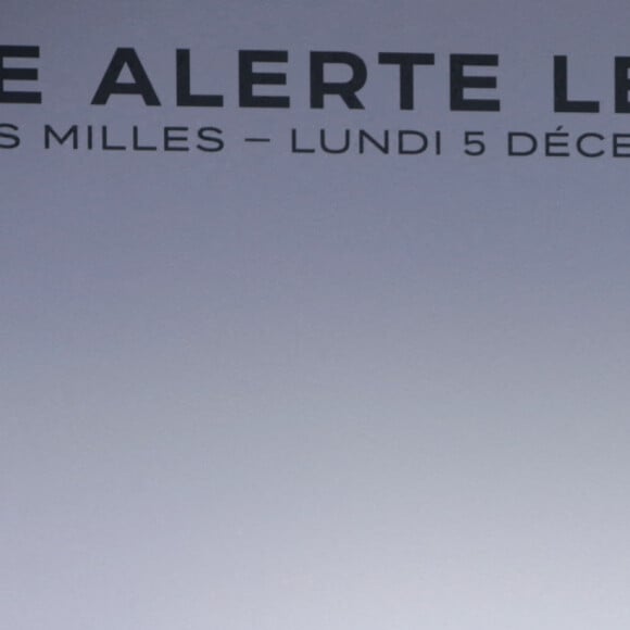 Le président de la République française, Emmanuel Macron et Alain Chouraqui, directeur de Recherche émérite au CNRS et président-Fondateur de la Fondation du Camp des Milles, font une allocution lors de la visite au mémoriel du Camp des Milles à Aix-en-Provence, France, le 5 décembre 2022. © Patrick Aventurier/Pool/Bestimage