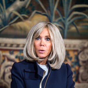 Déjeuner des ministres et leurs binômes, présidée par la Première ministre, en présence de Brigitte Macron, dans le cadre de la 26ème edition de la Semaine européenne pour l'emploi des personnes handicapées (SEEPH), et à l'occasion de la journée du DuoDay à l'hôtel de Matignon à Paris, France, le 17 novembre 2022. © Gabrielle Cezard/Pool/Bestimage 