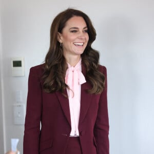 Kate Catherine Middleton, princesse de Galles - Le prince et la princesse de Galles en visite au centre Roca à Chelsea dans le Massachusetts, à l'occasion de leur voyage officiel aux Etats-Unis. Le 1er décembre 2022 