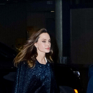 Angelina Jolie et sa fille Zahara arrivent au Lincoln Center à New York le 11 janvier 2023. 