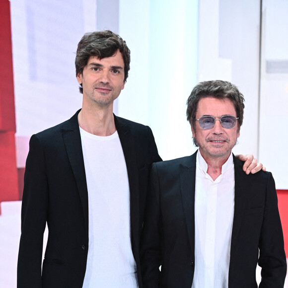 Exclusif - Jean-Michel Jarre et son fils David Jarre lors de l'enregistrement de l'émission "Vivement dimanche" au studio Gabriel, présentée par M.Drucker et diffusée sur France 3. Paris. © Guillaume Gaffiot / Bestimage