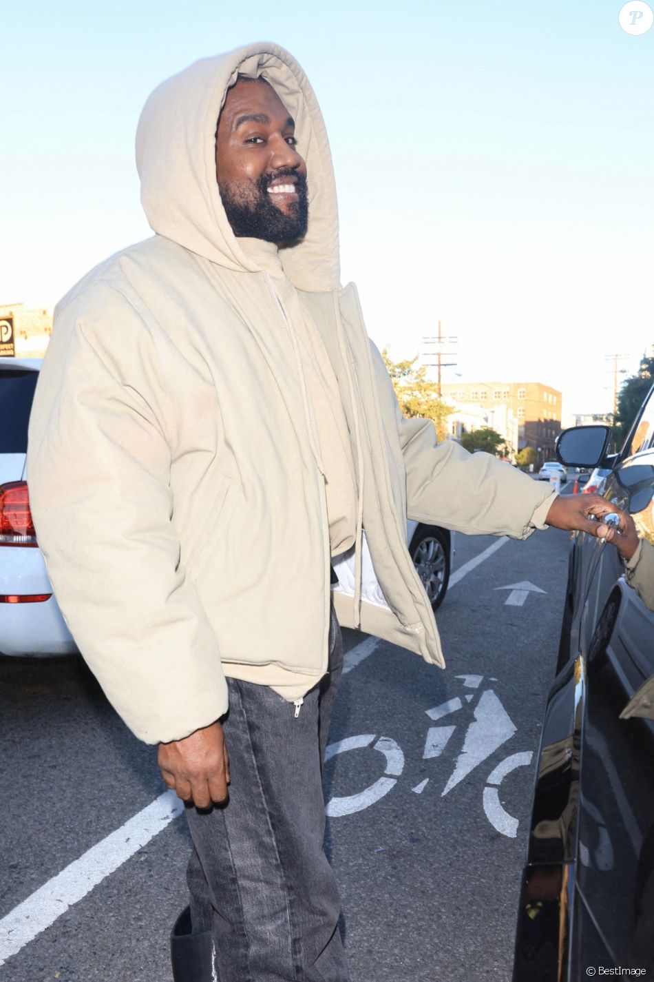 Exclusif - Kanye West (Ye) et sa compagne Juliana Nalu sont allés