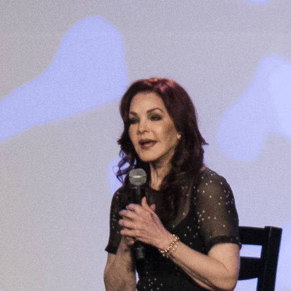 Tom Brown et Lisa Marie Presley au 40ème anniversaire de la mort Elvis Presley à Memphis, Tennessee, États-Unis, le 16 août 2017. 