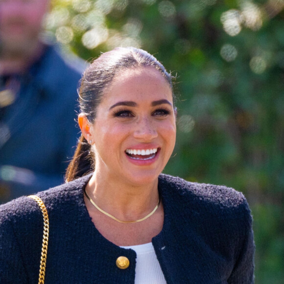 Le prince Harry et Meghan Markle lors du "Land Rover Challenge" au premier jour des Invictus Games 2020 à La Haye, le 16 avril 2022. 