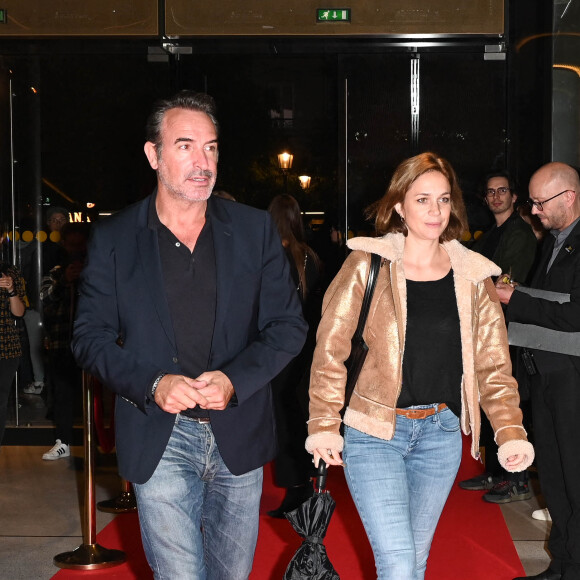 Jean Dujardin et sa femme Nathalie Péchalat - Avant-première du film "Mascarade" au cinéma Pathé Wepler à Paris. Le 20 octobre 2022 © Coadic Guirec / Bestimage
