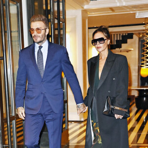 David Beckham et sa femme Victoria (Posh) à la sortie de leur hôtel à New York, le 11 octobre 2022. 