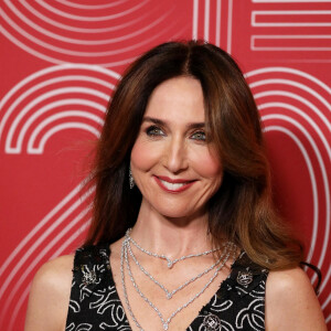Elsa Zylberstein (bijoux Messika) - Press Room de la 47ème édition de la cérémonie des César à l'Olympia à Paris le 25 février 2022. © Borde / Jacovides / Bestimage