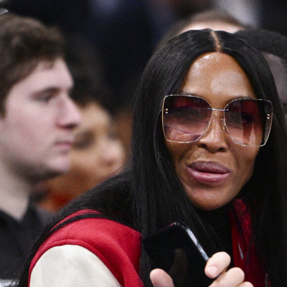 Naomi Campbell - People au match de Basketball Paris NBA 2023 entre les Pistons de Detroit et les Bulls de Chicago à l'Accor Arena Bercy le 19 janvier 2023.