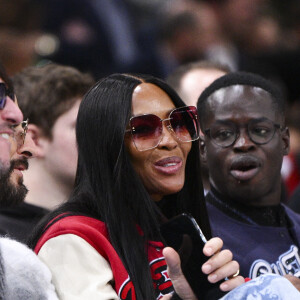 Naomi Campbell - People au match de Basketball Paris NBA 2023 entre les Pistons de Detroit et les Bulls de Chicago à l'Accor Arena Bercy le 19 janvier 2023.