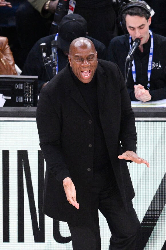 Magic Johnson - People au match de Basketball Paris NBA 2023 entre les Pistons de Detroit et les Bulls de Chicago à l'Accor Arena Bercy le 19 janvier 2023.