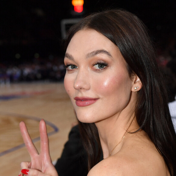 Karlie Kloss - People au match de Basketball Paris NBA 2023 entre les Pistons de Detroit et les Bulls de Chicago à l'Accor Arena Bercy le 19 janvier 2023. © Veeren/Bestimage