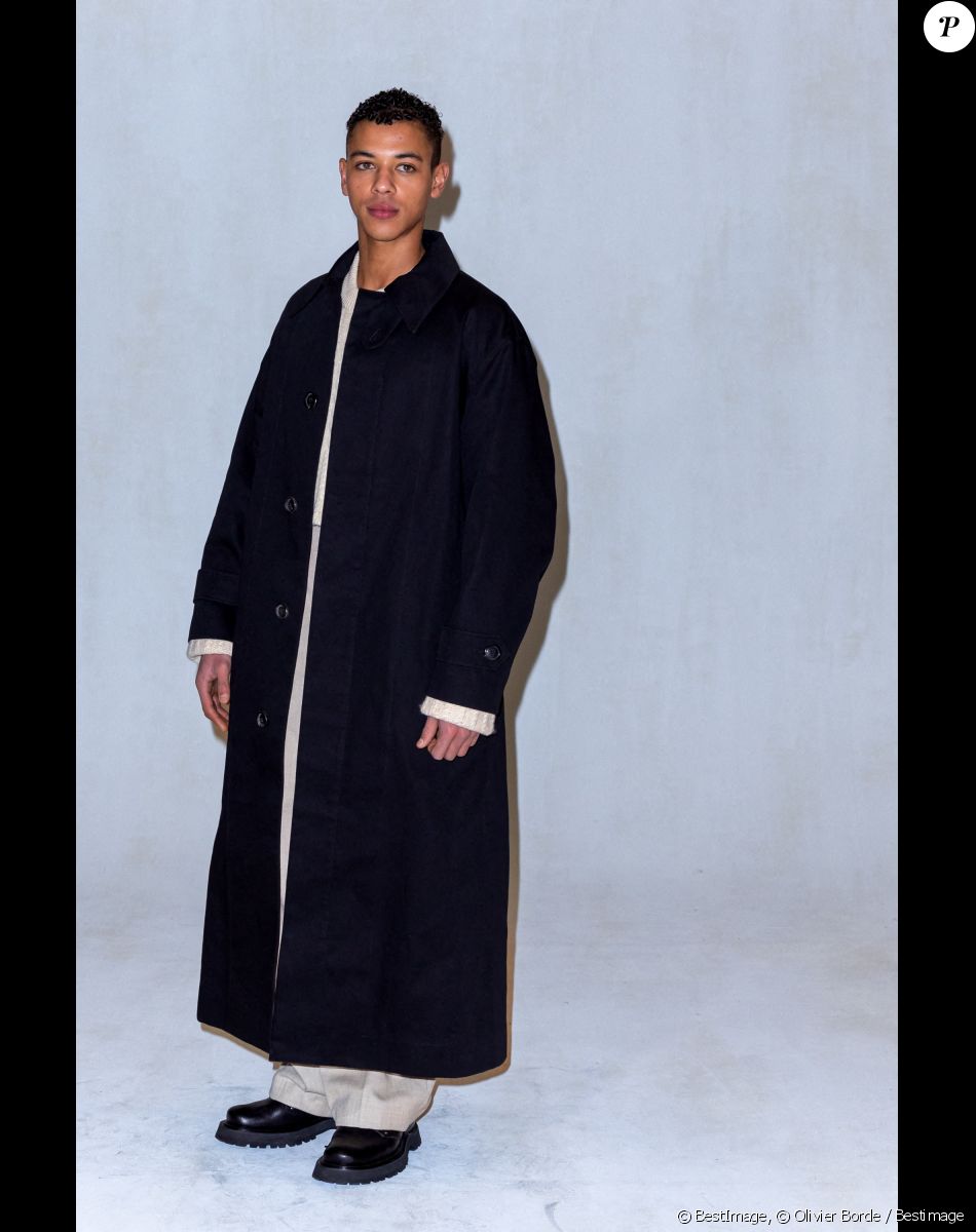 Guillaume Diop - Photocall du défilé de mode Hommes "AMI" prêt-à-porter automne-hiver 2023/2024 lors de la fashion week de Paris. Le 19 janvier 2023 © Olivier Borde / Bestimage