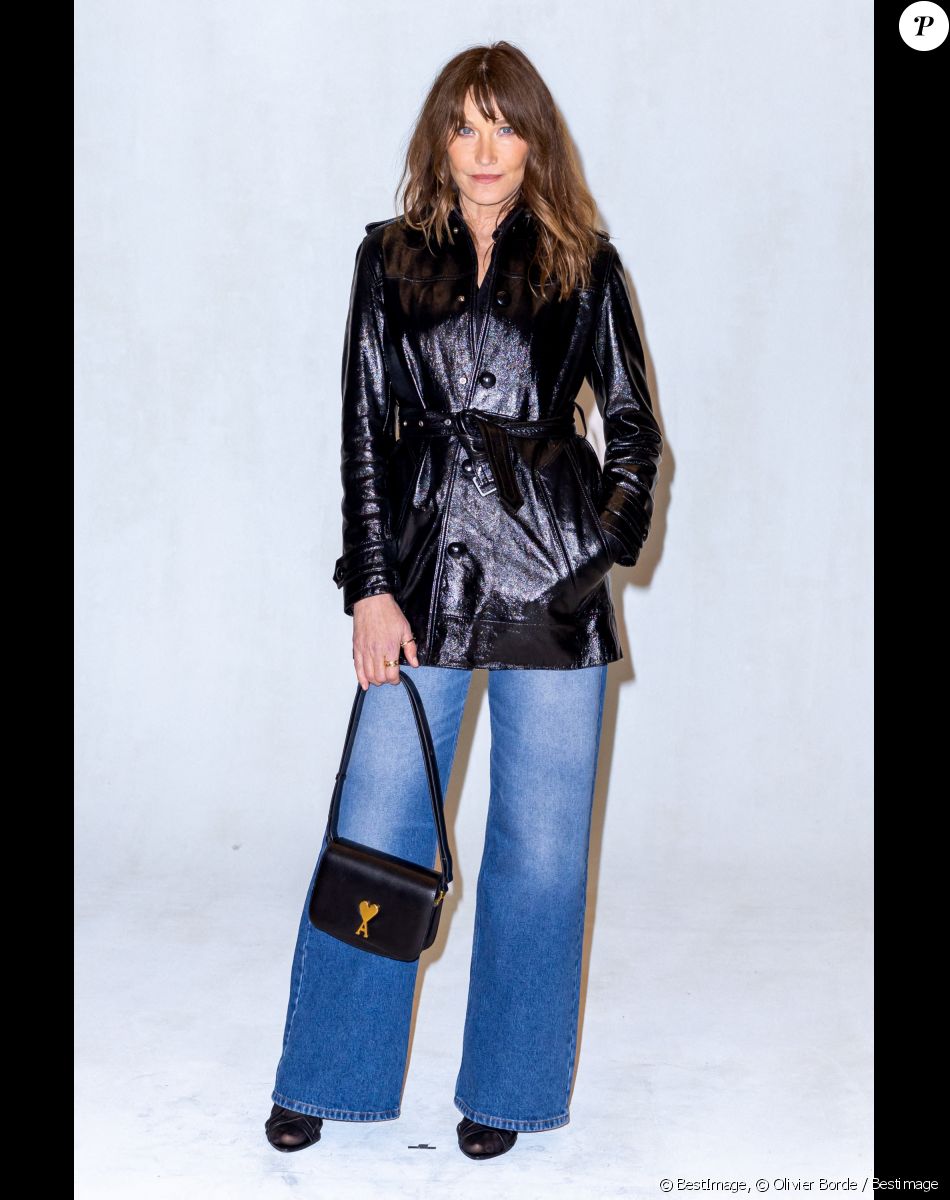 Carla Bruni - Photocall du défilé de mode Hommes "AMI" prêt-à-porter automne-hiver 2023/2024 lors de la fashion week de Paris. Le 19 janvier 2023 © Olivier Borde / Bestimage