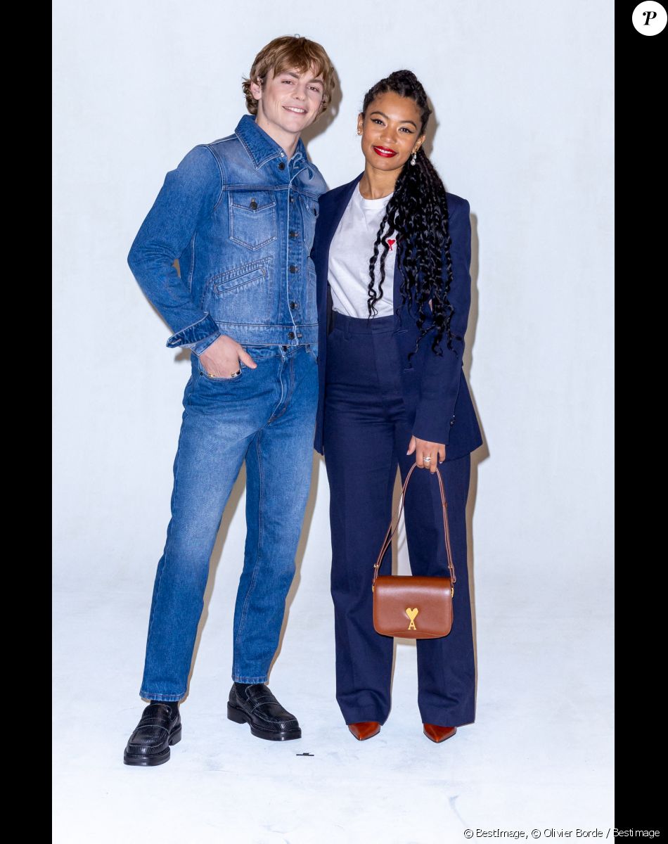 Ross Lynch et Jaz Sinclair - Photocall du défilé de mode Hommes "AMI" prêt-à-porter automne-hiver 2023/2024 lors de la fashion week de Paris. Le 19 janvier 2023 © Olivier Borde / Bestimage